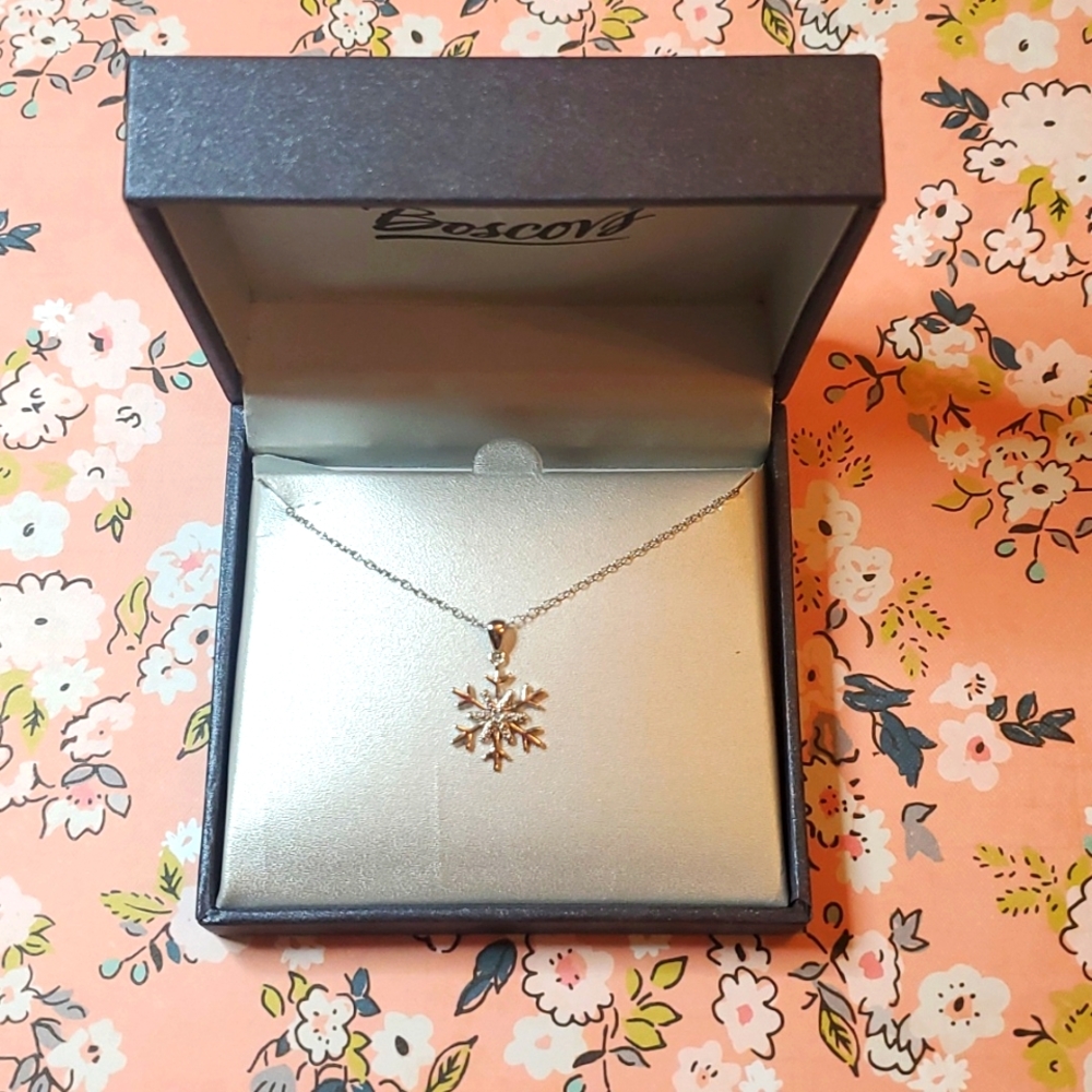 Snowflake Necklace